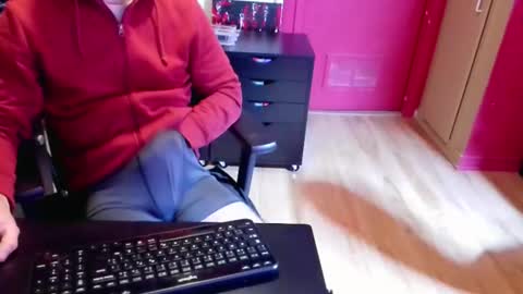 nicecck24 online show from March 9, 2026, 4:27 am