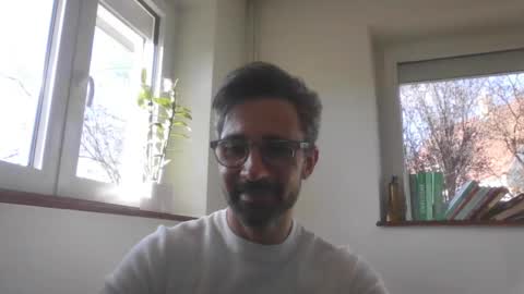 nicefrenchguy79 online show from October 30, 2025, 1:34 pm