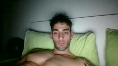 Snapshot of nicegguy9826 chatting on October 16, 2025, 12:33 am nicegguy9826 online show from October 16, 2025, 12:33 am