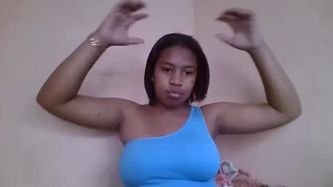 nicelly01 online show from June 10, 2026, 7:07 am