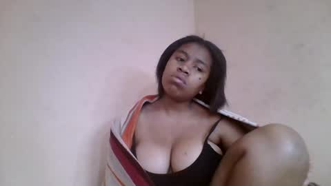 nicelly01 online show from June 25, 2026, 5:23 am