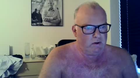 nicexxdane online show from December 2, 2024, 9:35 am