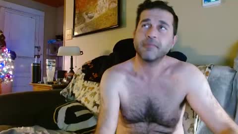 Snapshot of nichous77 chatting on January 1, 2025, 12:11 am Nick online show from January 1, 2025, 12:11 am