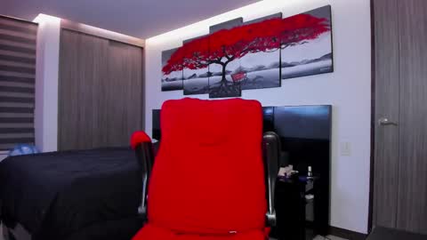 Nick Klaus online show from October 7, 2025, 12:19 am