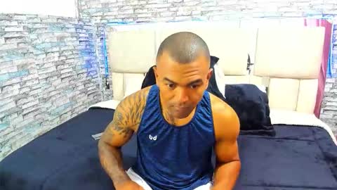 Snapshot of nick_wc chatting on November 9, 2025, 9:57 pm Nick online show from November 9, 2025, 9:57 pm