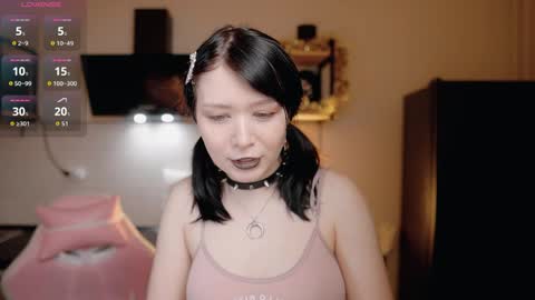 Snapshot of nickari_x chatting on April 5, 2026, 5:37 am nickari_x online show from April 5, 2026, 5:37 am