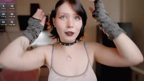 nickari_x online show from July 1, 2026, 5:42 am