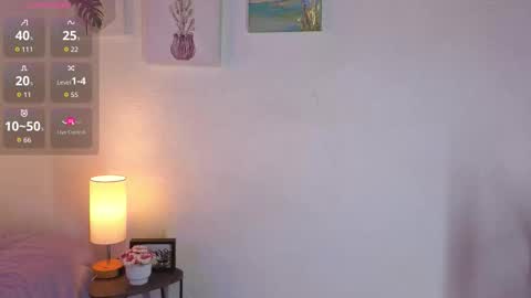 Nicole Silvermoon online show from March 4, 2026, 11:27 am