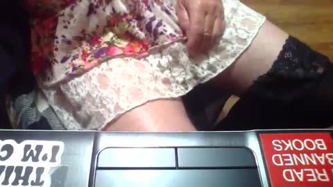 nickibabe1980 online show from October 24, 2025, 6:04 pm
