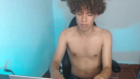 Snapshot of nickolas_moon chatting on December 26, 2024, 12:46 am Nickolas Muoz online show from December 26, 2024, 12:46 am