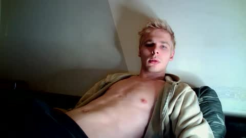 Snapshot of nicksuper8 chatting on November 2, 2025, 7:38 pm Nick online show from November 2, 2025, 7:38 pm