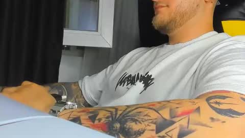Snapshot of nicktattoomaster chatting on May 26, 2026, 6:37 pm nicktattoomaster online show from May 26, 2026, 6:37 pm