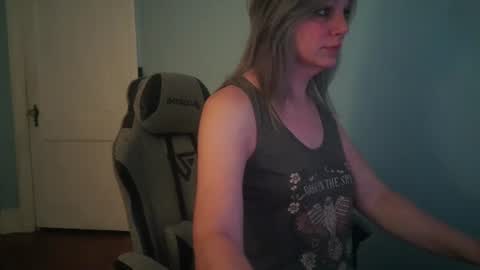 Snapshot of nickus9 chatting on July 24, 2026, 1:14 am Nicky Valentine online show from July 24, 2026, 1:14 am