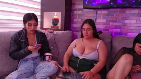 nicky_as online show from May 29, 2026, 4:27 pm