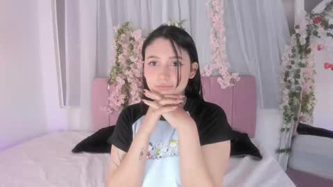 nicky_bonny18 online show from February 17, 2026, 1:07 pm