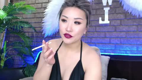 Snapshot of nicky_owl chatting on February 10, 2025, 3:53 pm Today is my 41st birthday  And in 2 hours Im waiting for you on the stream Stock up on tokens and a good mood Nicky online show from February 10, 2025, 3:53 pm