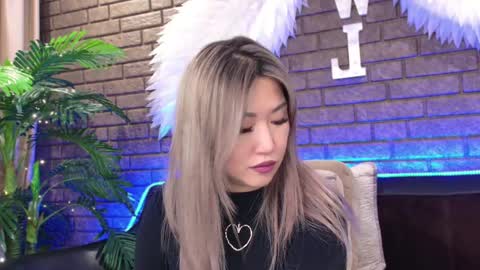 Snapshot of nicky_owl chatting on February 17, 2025, 12:48 pm Today is my 41st birthday  And in 2 hours Im waiting for you on the stream Stock up on tokens and a good mood Nicky online show from February 17, 2025, 12:48 pm