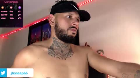 nicky          independent model  online show from November 8, 2025, 6:57 am