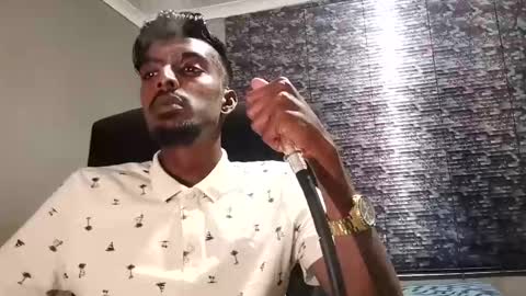 Snapshot of nickyle63 chatting on February 23, 2025, 6:56 pm james online show from February 23, 2025, 6:56 pm