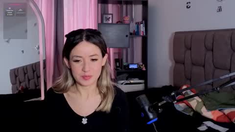 Nicky online show from February 12, 2026, 4:35 pm