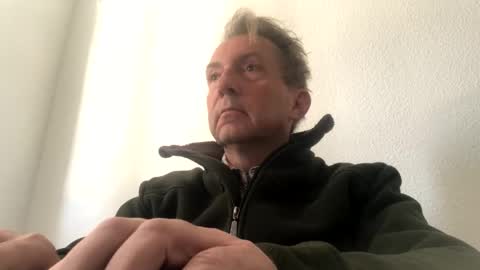 Nico online show from April 10, 2026, 8:08 am