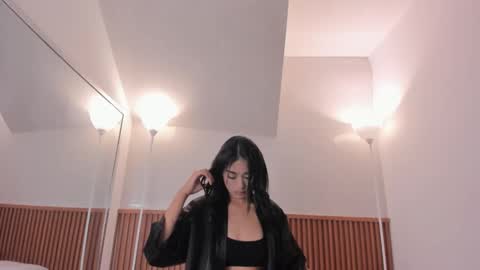 Snapshot of nicol_giraldo chatting on February 22, 2026, 3:51 am Nicol online show from February 22, 2026, 3:51 am