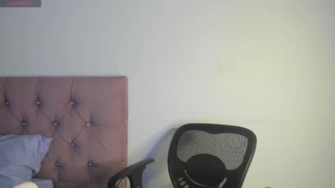 Nicol sanchez online show from February 17, 2026, 11:11 pm