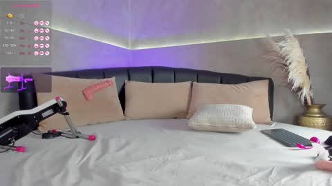 Nicol Lopez online show from February 27, 2025, 12:54 am