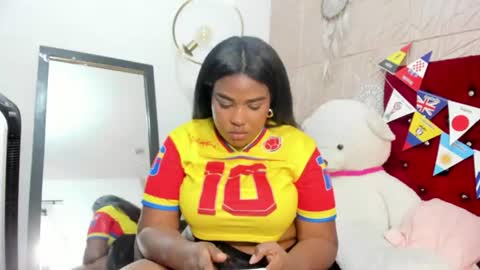 Snapshot of nicol_zurich chatting on July 3, 2026, 8:37 pm NIKOL online show from July 3, 2026, 8:37 pm