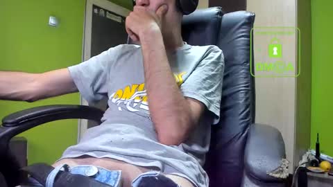 L. Nicolas online show from November 20, 2025, 5:51 am