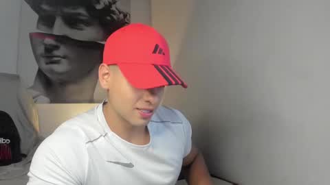 Snapshot of nicolasmuscle chatting on March 11, 2025, 11:15 pm Andres online show from March 11, 2025, 11:15 pm
