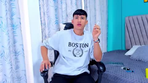 nicolastorres__ online show from February 7, 2026, 8:12 pm