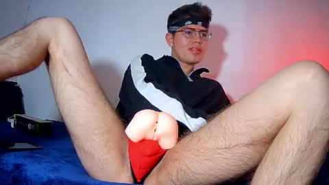 Snapshot of nicolatinboy chatting on April 25, 2026, 10:51 pm NicoLatinBoy online show from April 25, 2026, 10:51 pm