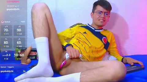 Snapshot of nicolatinboy chatting on June 19, 2026, 4:55 pm NicoLatinBoy online show from June 19, 2026, 4:55 pm