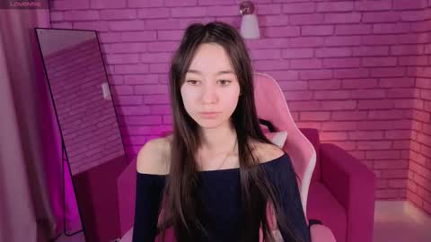 Nicole online show from March 28, 2026, 1:27 am