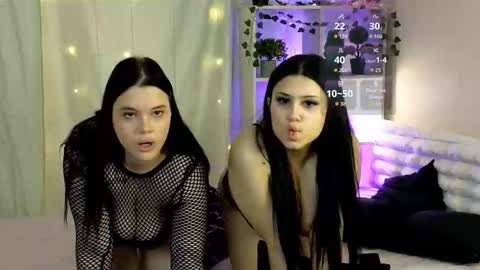 My name is Nicole. I m completely new here online show from September 25, 2025, 12:53 pm