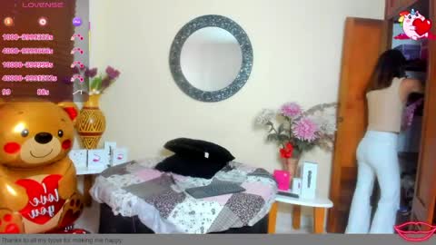 Nicole Santana online show from May 8, 2026, 10:37 pm