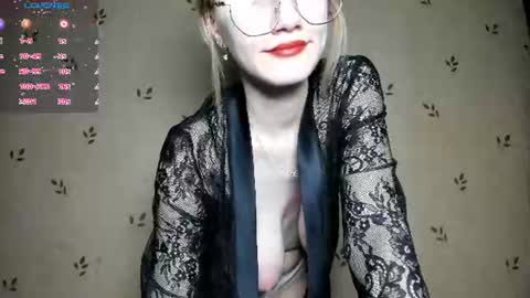 Snapshot of nicoledaviss_ chatting on June 25, 2026, 7:40 pm NicoleDavis online show from June 25, 2026, 7:40 pm
