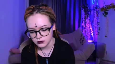 Nicole online show from March 6, 2025, 8:41 am