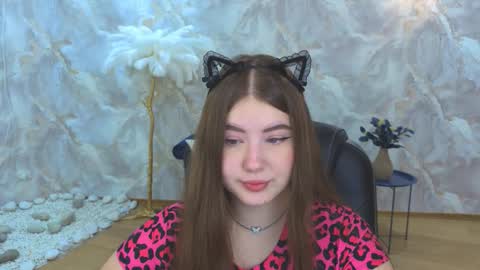 nicolefoxery online show from October 12, 2025, 6:18 pm