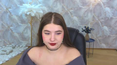 nicolefoxery online show from October 17, 2025, 6:21 pm