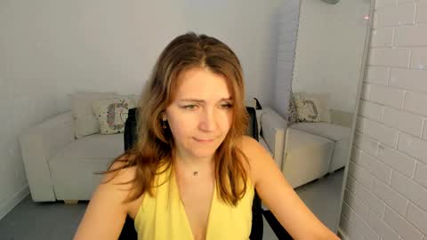 nicolehits online show from April 14, 2026, 1:28 pm