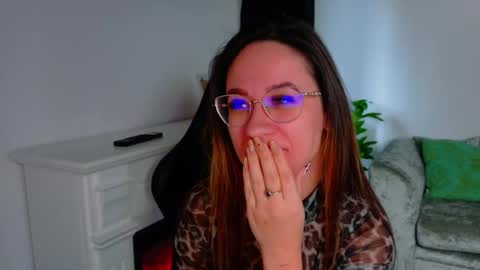 nicoleirisxxx online show from February 10, 2026, 6:17 am