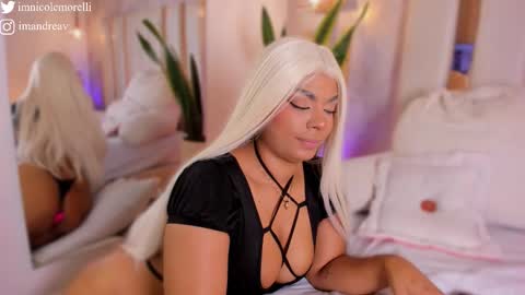 Andrea give it a thumbs up please its important  online show from November 13, 2025, 11:42 am