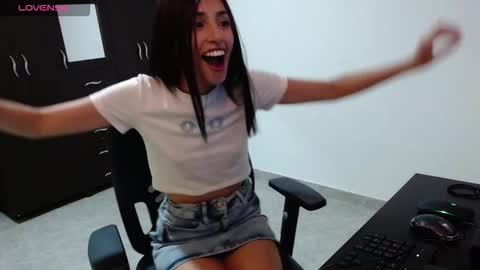 Nicole online show from March 14, 2026, 11:21 pm