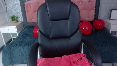 Nicollet online show from February 20, 2026, 8:31 pm