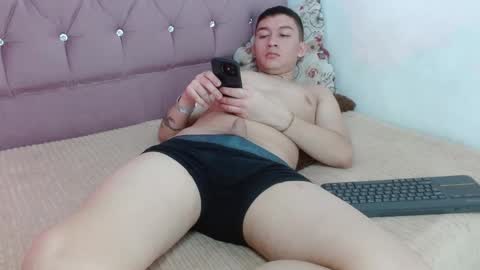 nicoo_2036 online show from October 3, 2025, 2:25 pm