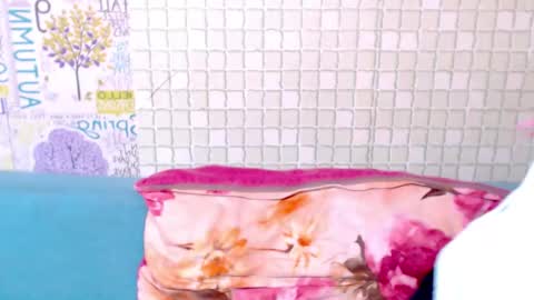 Snapshot of night_shine chatting on January 4, 2025, 11:48 pm night_shine online show from January 4, 2025, 11:48 pm