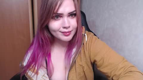 Snapshot of night_shine chatting on October 3, 2025, 3:14 am night_shine online show from October 3, 2025, 3:14 am