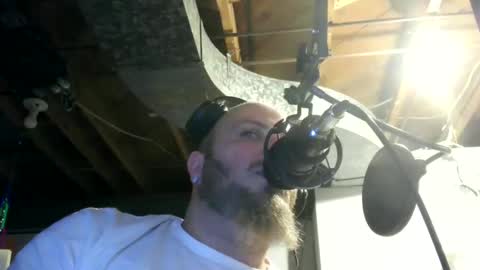 nightlifecouple online show from January 8, 2025, 2:46 am